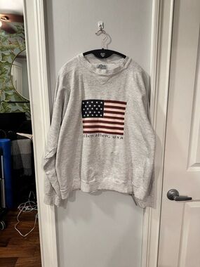 Allen Allen Light Gray Crewneck Sweatshirt with Flag Graphic